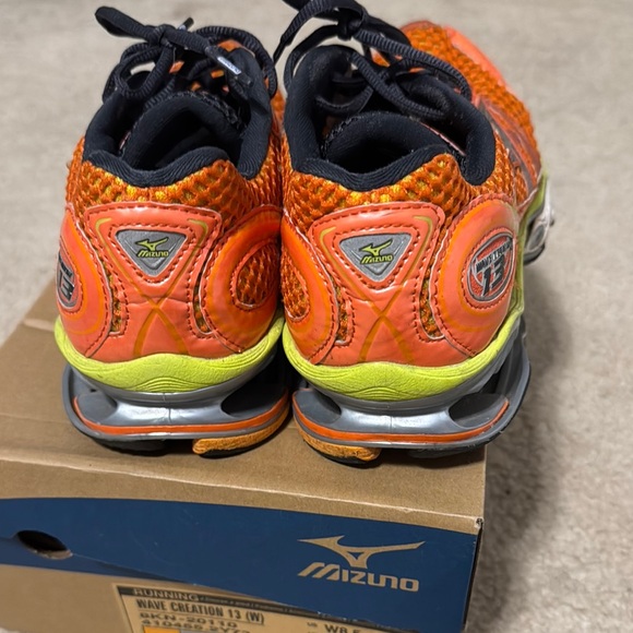 Mizuno Wave Creation 13 Orange Running Shoes - Picture 5 of 10